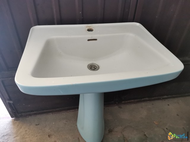 Мијалник за тоалет