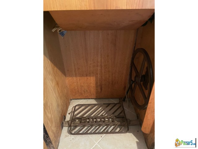 Машина за шиење 