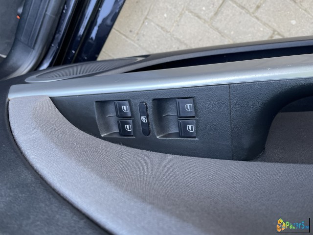 Се продава Seat Leon 1.6 Tdi 2011 година!