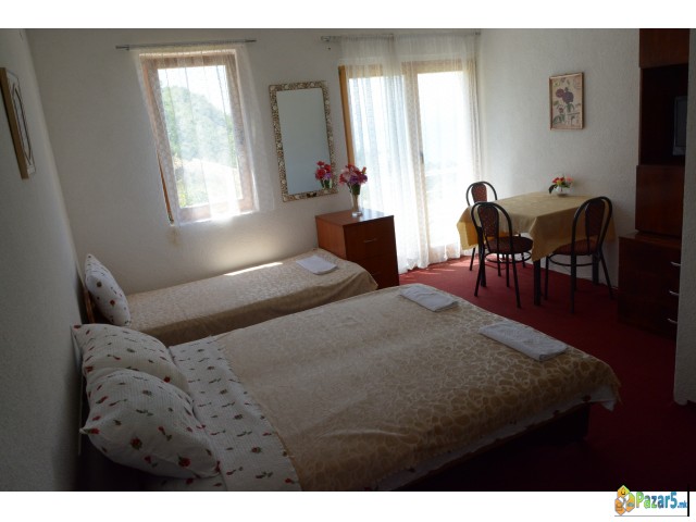 ОХРИД- АПАРТМАНИ И СОБИ- НАС. КОЊСКО КАЈ ХОТ МЕТРО