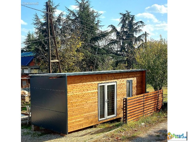 Продавам монтажна куќа