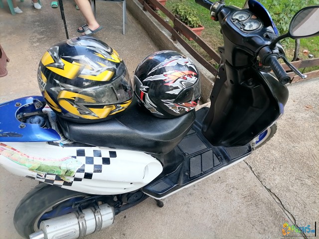 Motor Jmstar 50kb 2007god