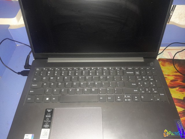 Prodavam Laptop 