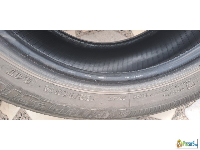 Prodavam 4 Polovni Gumi