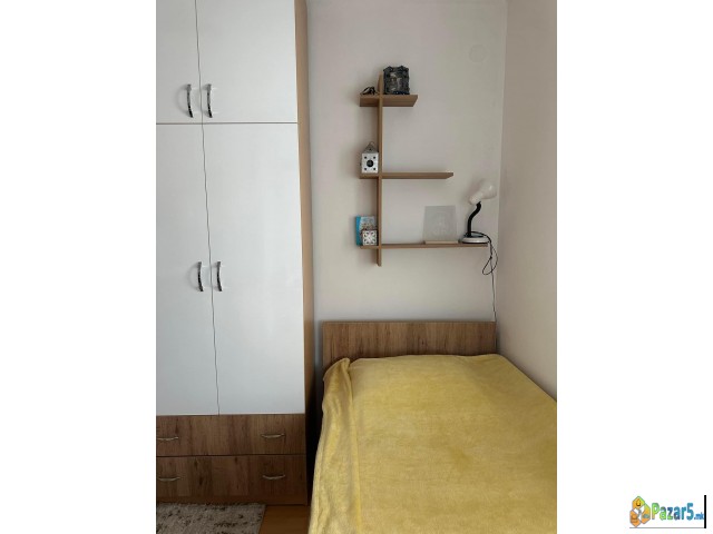 Продавам нов, комлетен мебел за детска соба