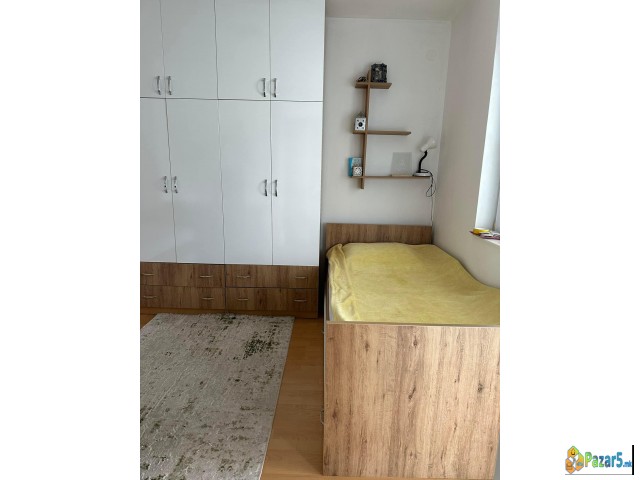 Продавам нов, комлетен мебел за детска соба