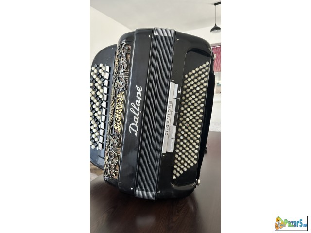 Продавам хармоника