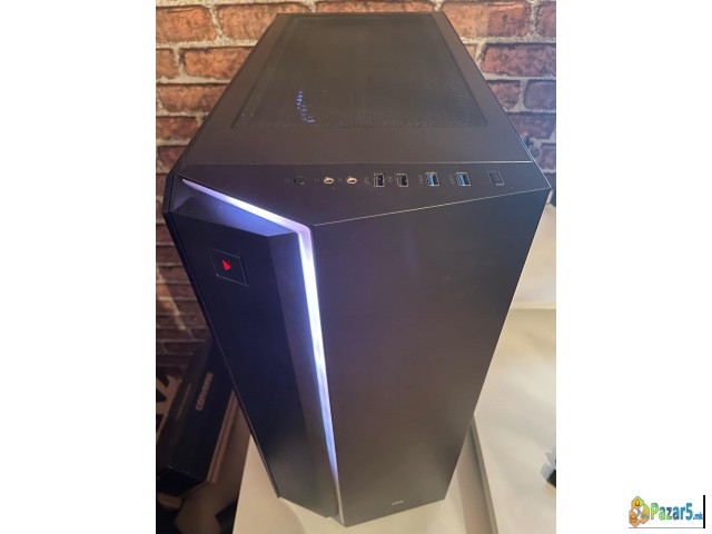 Моќен компјутер за гејминг и продуктивност