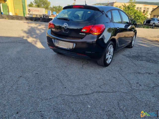 Prodava Opel Astra 1 3 Cdti 95 Hp Euro 5a