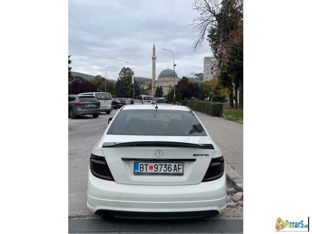 Se Prodava Mercedes 220 Diesel 2009 Amg Oprema 120