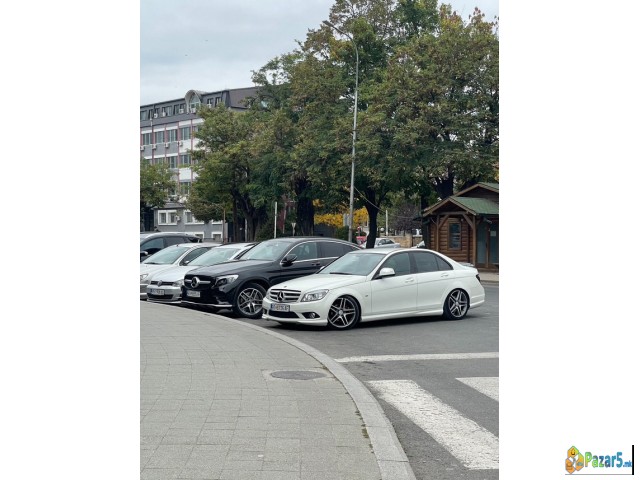 Se Prodava Mercedes 220 Diesel 2009 Amg Oprema 120