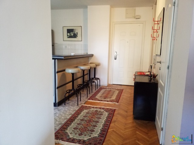 Се продава стан во строг центар Скопје