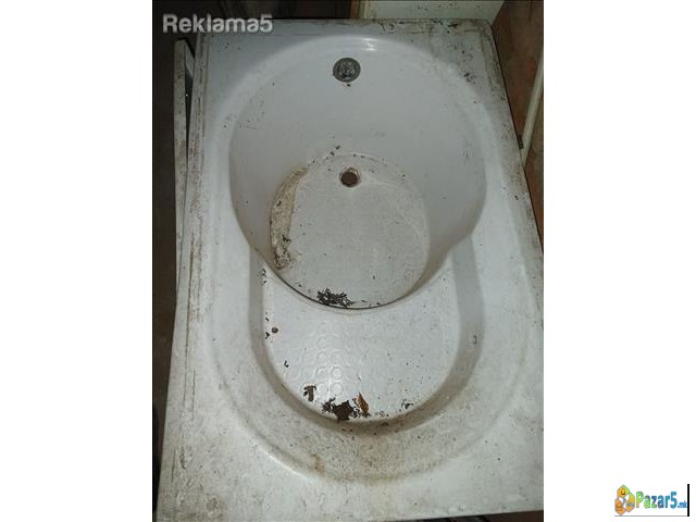 Продавам када со парван