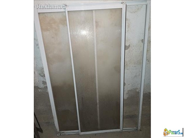 Продавам када со парван