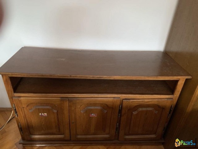 Се продава комода