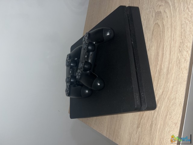 Playstation 4 Slim + Original Controller 