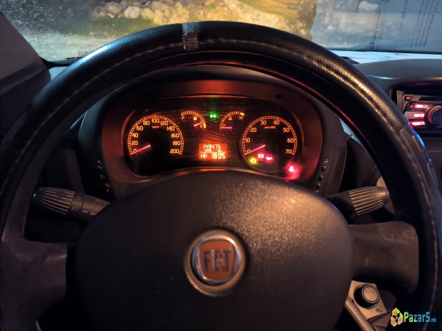 Se Prodava Fiat Doblo 1.3 Multijet Redovno Servisi