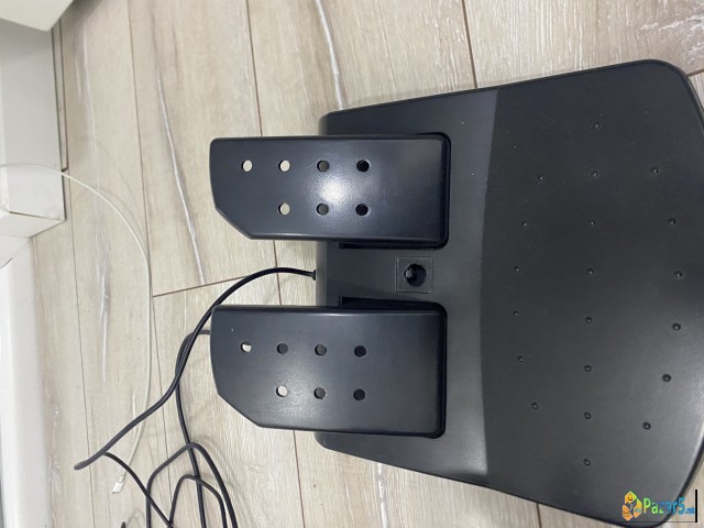 Se Prodava!!! Volan So Pedali Za Igranje Marka Spa