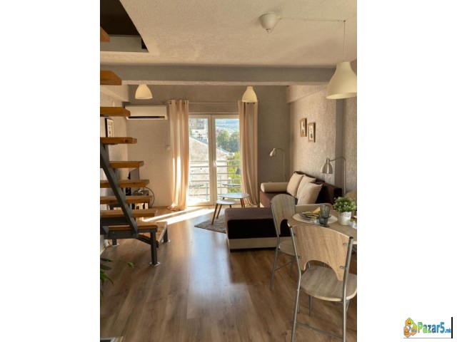 Се издава опремен стан на 2 нивоа 