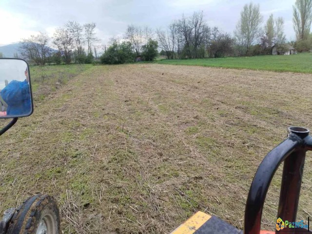 СЕ ИЗДАВА ПЛАЦ ОД 1096 м2 ВО ДОЛНО ЛИСИЧЕ 