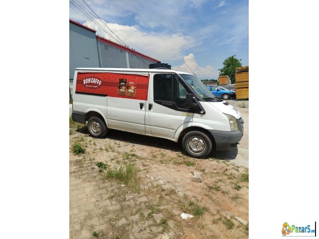  Se Prodava Tovarno Kombe Ford Transit 2.2 ,66 Kw 