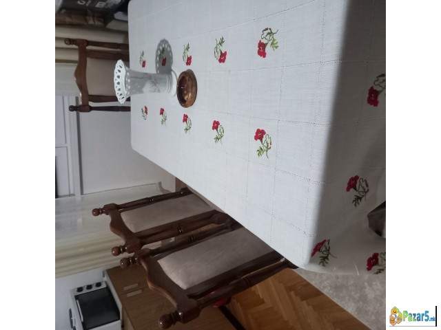 Prodavam Trpezariska Masa I Stolivi I Dnevna Garni