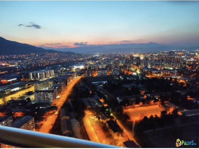Moderen Stan So Panoramski Pogled Vo Cevahir Sky C