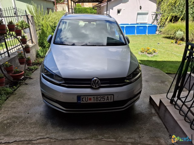 Touran 16 2017 Godina