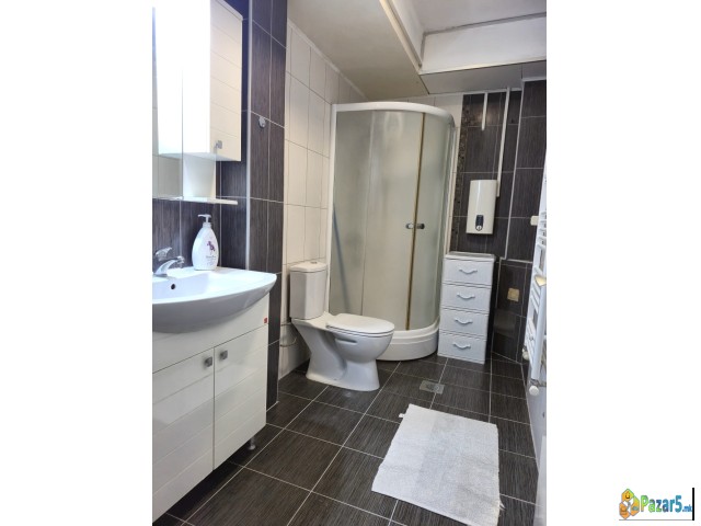 Se Izdava Trosoben Stan Vo Topansko Pole