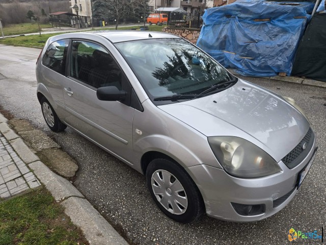 Prodavam Ford Fiesta