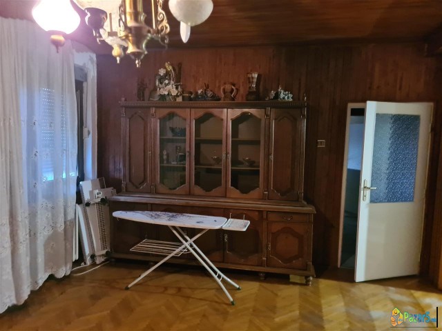 Izdavam Stan Vo Crnice Za Studenti, Grupa Ili Fami