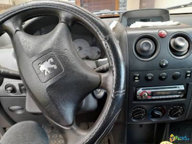 Se Prodava Peugeot Partner 1.9 Diesel