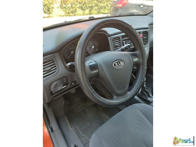 Se Prodava Kia Rio 1.4 Benzin + Plin, Sedan, 2007 