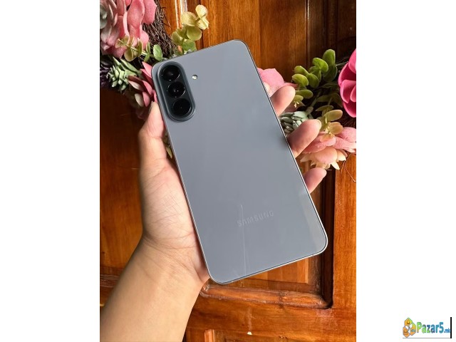 ???????????? СЕ ПРОДАВА Samsung Galaxy A57 5g 8/25
