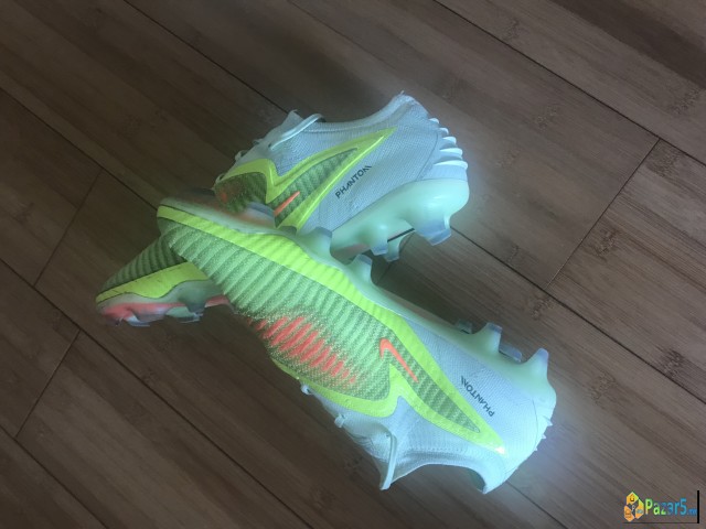 Kopacki Nike Phantom 44 i Adidas Deportivo 42