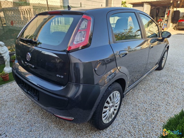 Punto Evo 1.3 M.jet 62kw/85ks. 1boja Klima 12/2011
