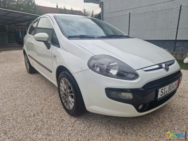 GRANDE PUNTO EVO 1.4 57kw/78ks. 1 BOJA KLIMA 12/20